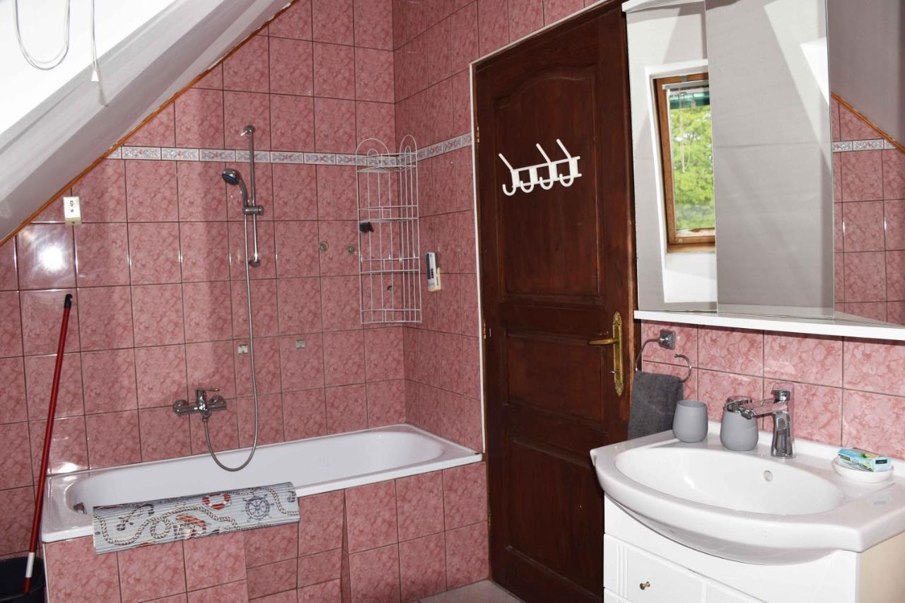 Pilikan Apartments - Park, Agroturism, Vineyard & Farm Cserszegtomaj Bagian luar foto
