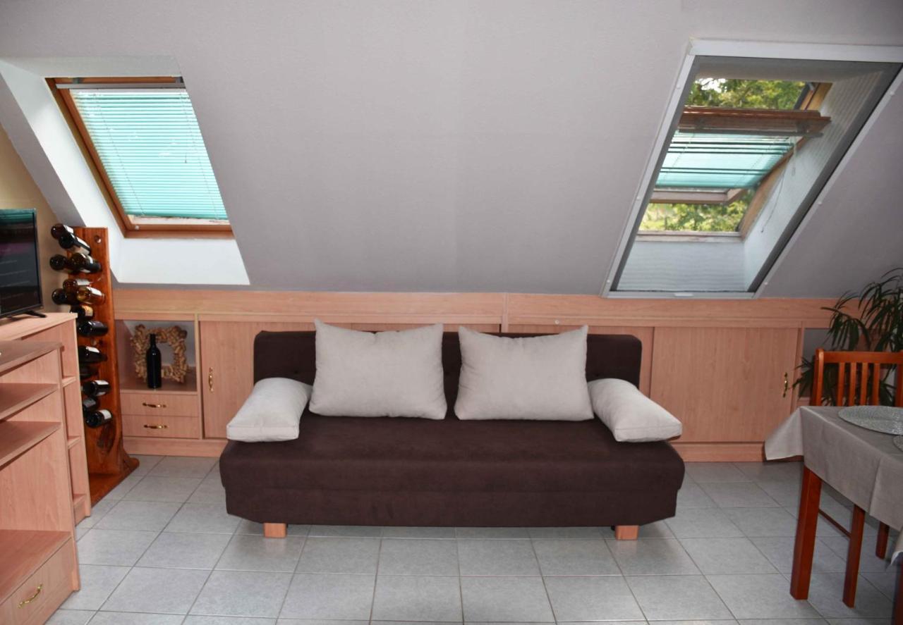 Pilikan Apartments - Park, Agroturism, Vineyard & Farm Cserszegtomaj Bagian luar foto