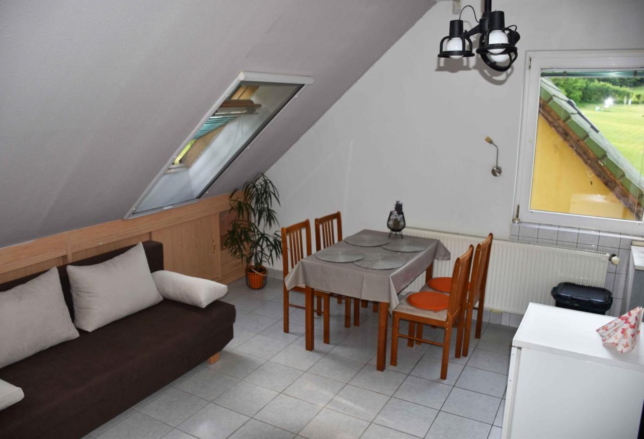 Pilikan Apartments - Park, Agroturism, Vineyard & Farm Cserszegtomaj Bagian luar foto