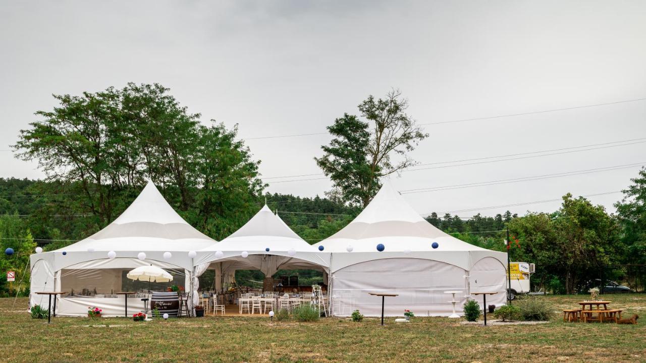Pilikan Apartments - Park, Agroturism, Vineyard & Farm Cserszegtomaj Bagian luar foto